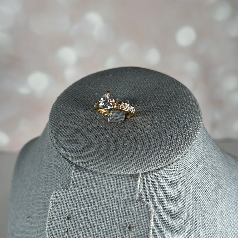 Cubic Zirconium Cushion Trillium Ring Size 8